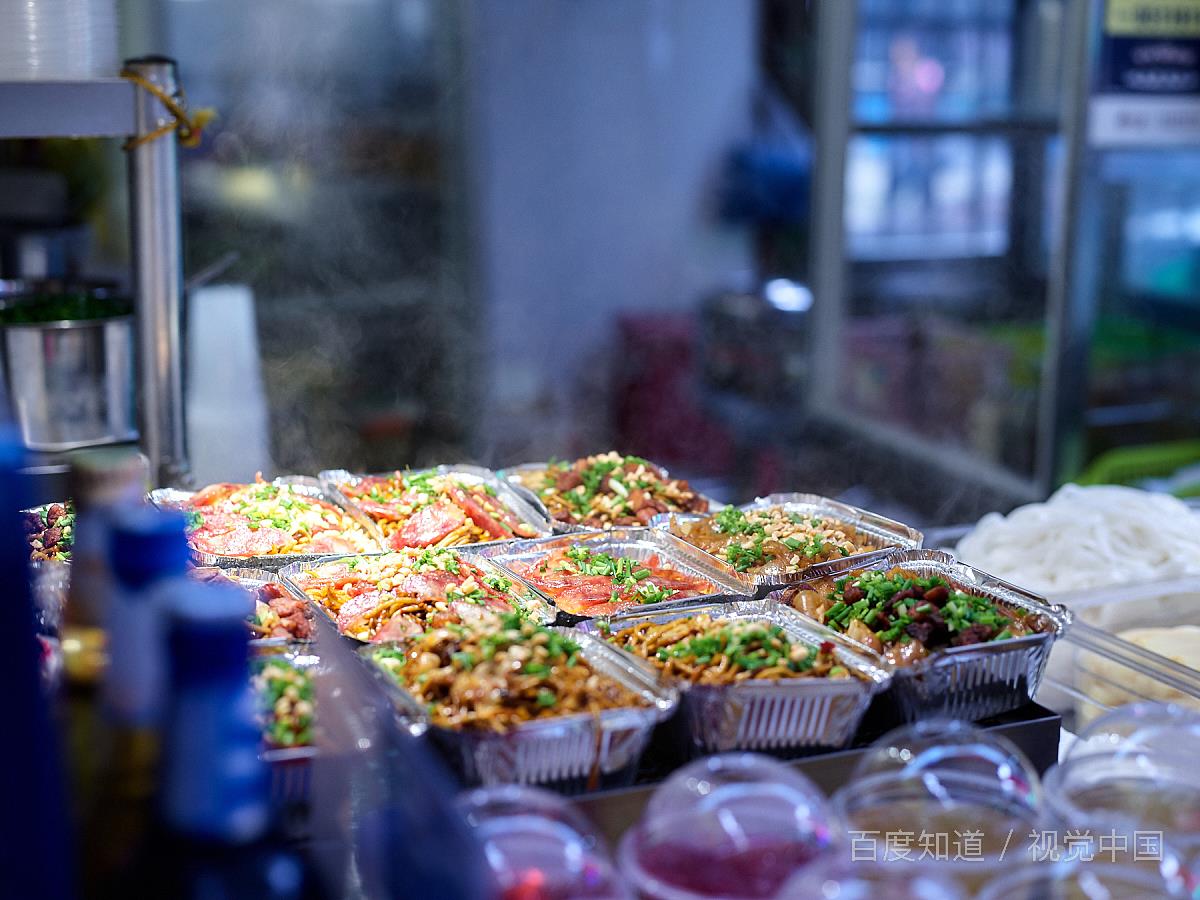 地摊创业项目(摆地摊卖什么最挣钱这几个项目最受欢迎)